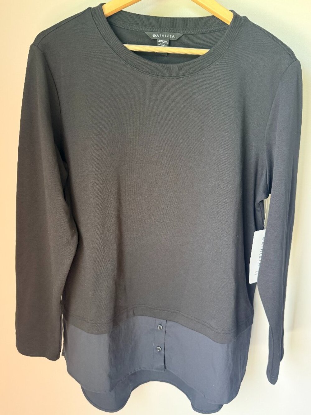 Athleta Gallery Top 2.0 Black Layered Hem Long Sleeve Shirt – Size Large NWT